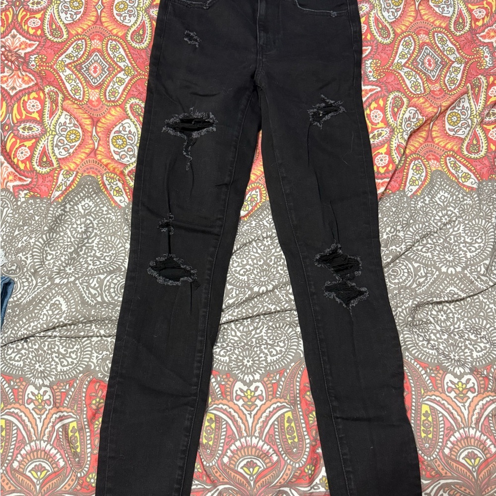 American Eagle Outfitters Black Distressed Super High Rise Jegging